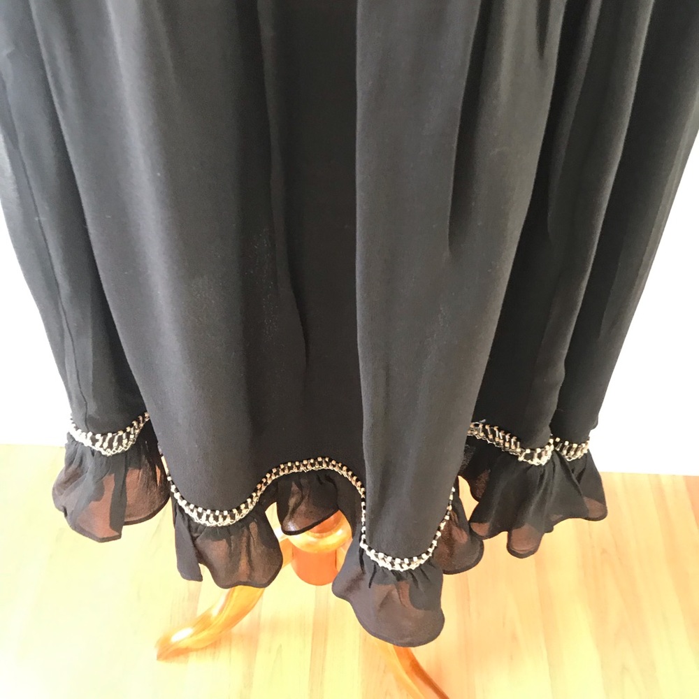 Skirt - Picture 4 of 7